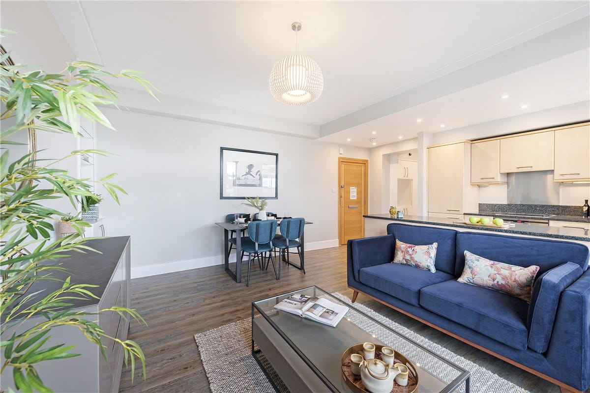 1 bedroom flat, Sloane Street, London SW1X - Available