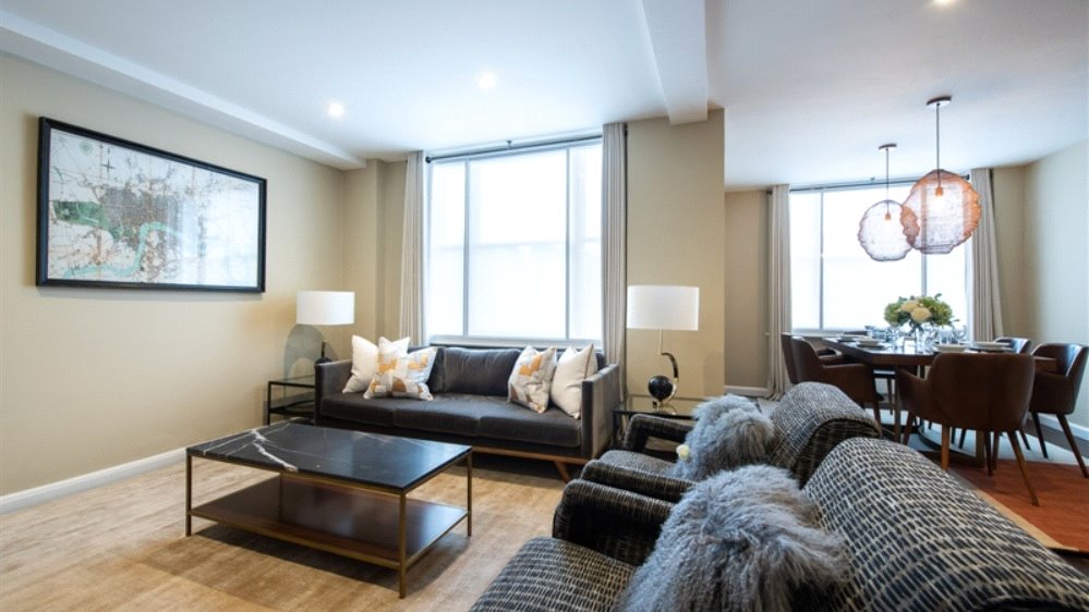 3 bedroom flat, Hill Street, Mayfair W1J - Available