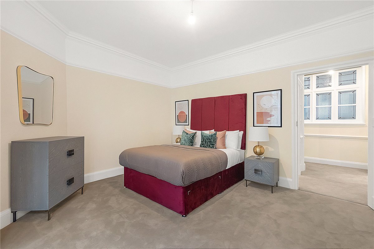 1 bedroom flat, Bury Street, St James's SW1Y