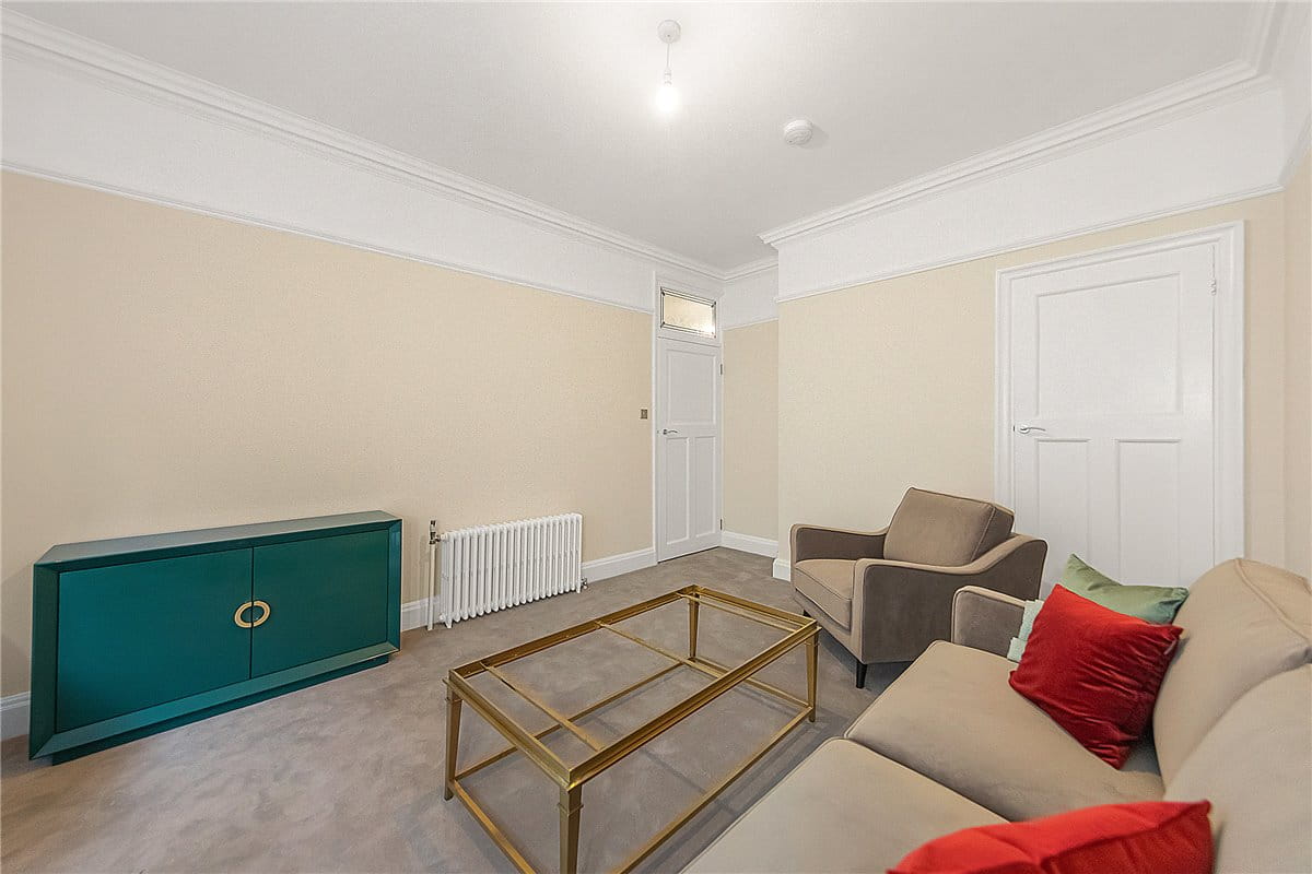 1 bedroom flat, Bury Street, St James's SW1Y