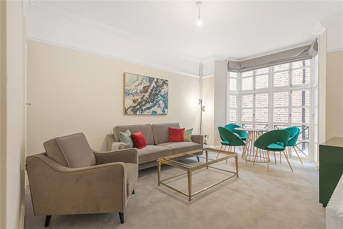 1 bedroom flat, Bury Street, St James's SW1Y