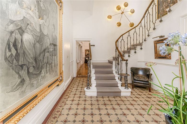 4 bedroom house, North Audley Street, Mayfair W1K - Available