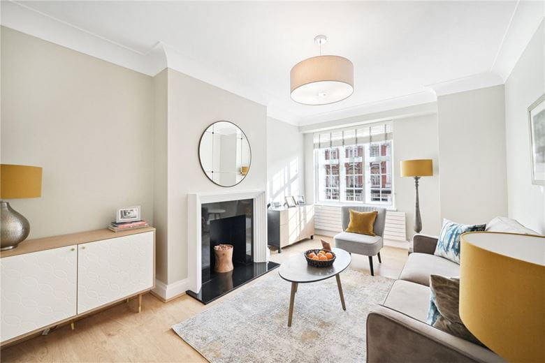 2 bedroom flat, Stafford Court, Kensington High Street W8 - Available