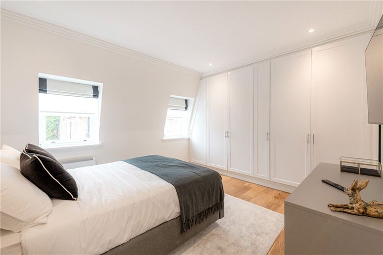 5 bedroom house, Catherine Place, Westminster SW1E - Available