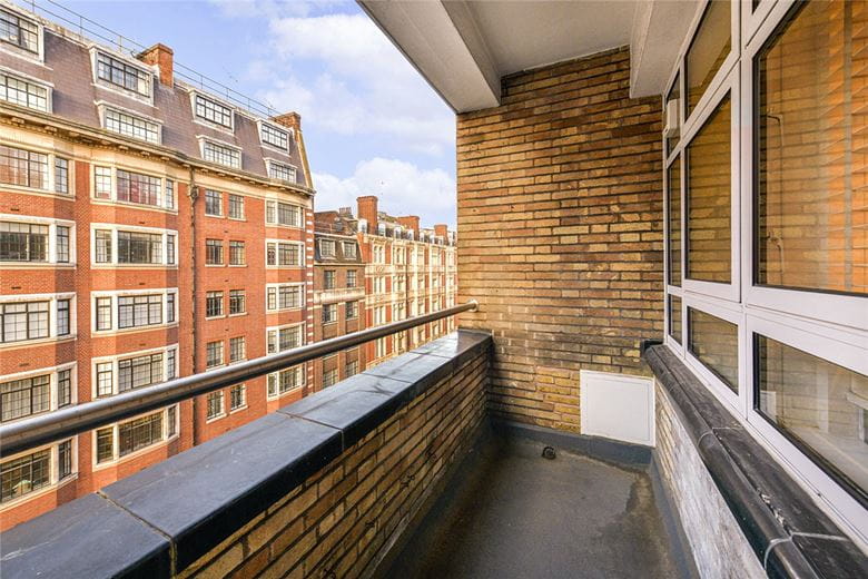 1 bedroom , Richmond Court, 200 Sloane Street SW1X - Available