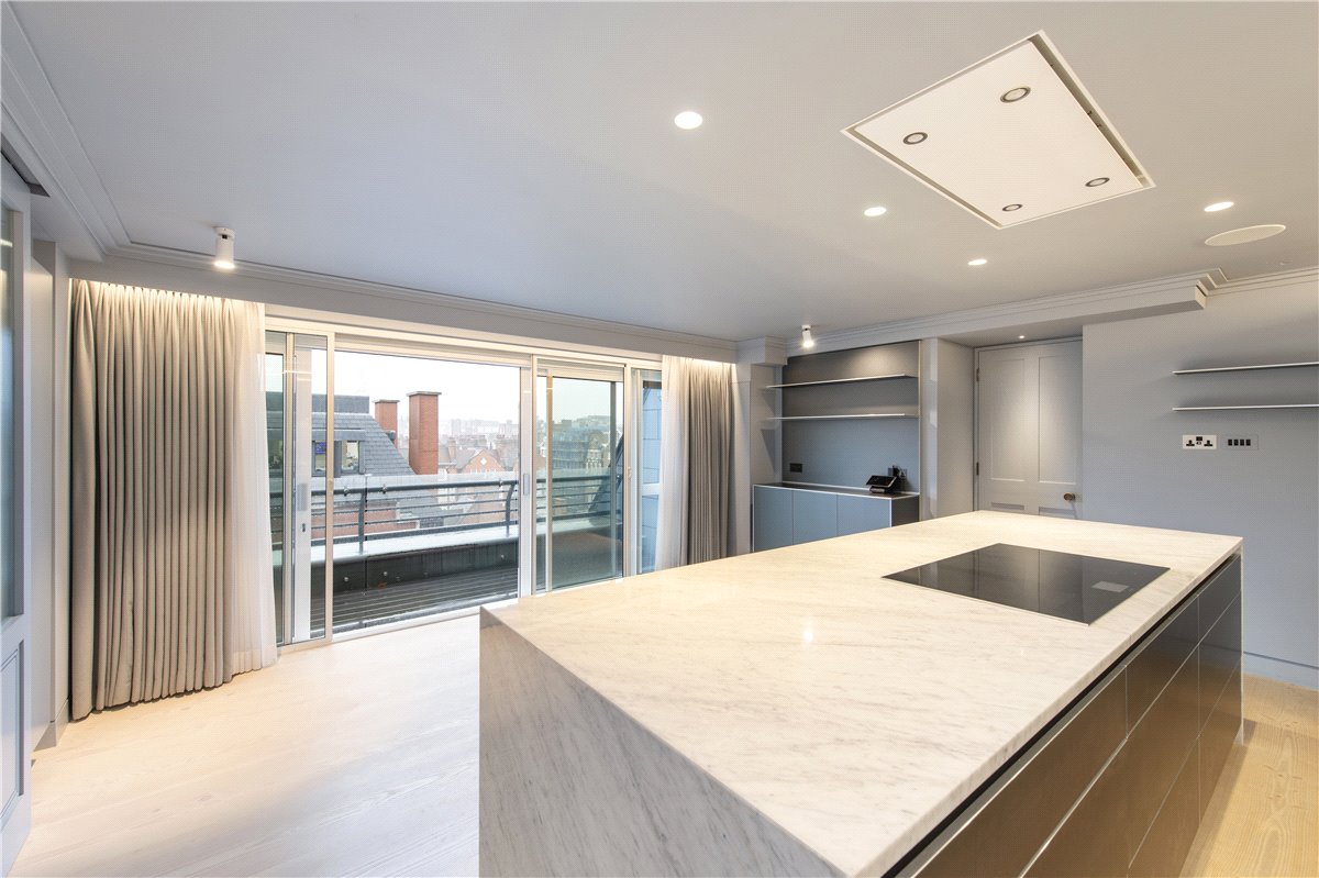 6 bedroom flat, Park Lane, Mayfair W1K - Available