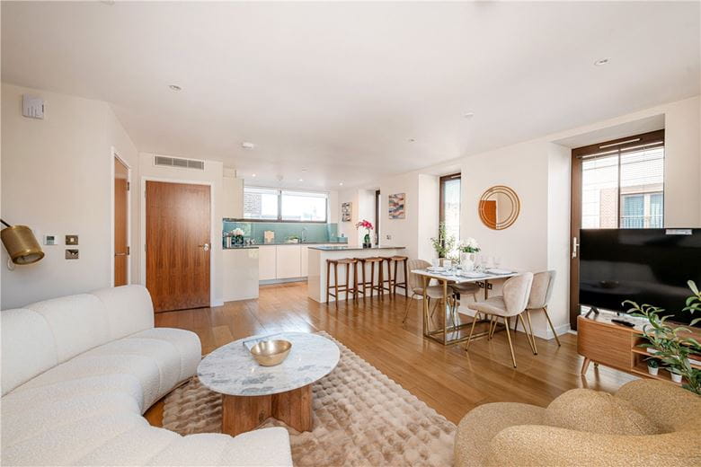 2 bedroom flat, Marsham Street, Westminster SW1P - Available