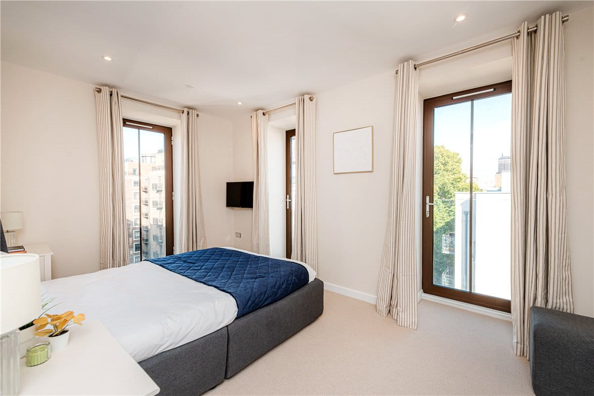 2 bedroom flat, Marsham Street, Westminster SW1P - Available