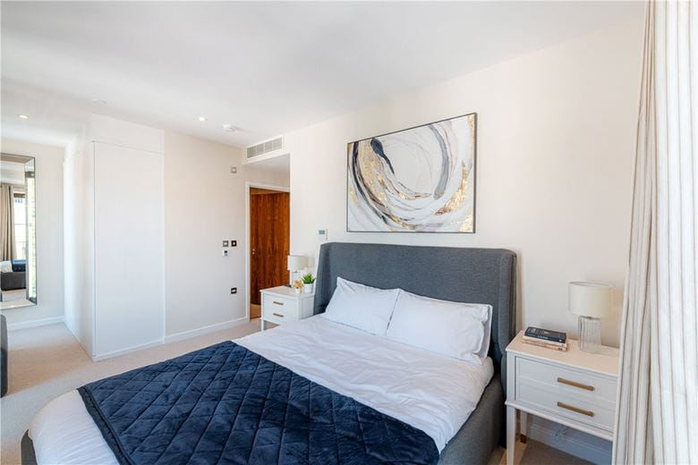 2 bedroom flat, Marsham Street, Westminster SW1P - Available