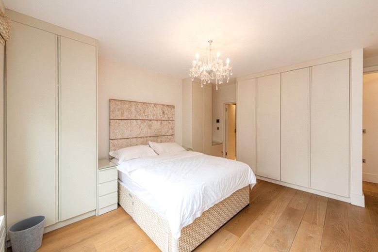 2 bedroom flat, Ebury Street, Belgravia SW1W - Available