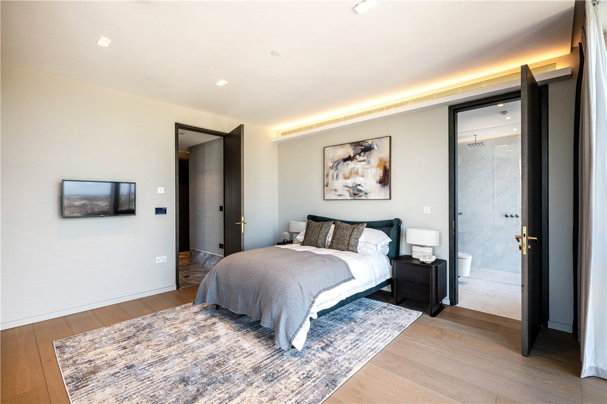 5 bedroom flat, Casson Square, London SE1 - Available