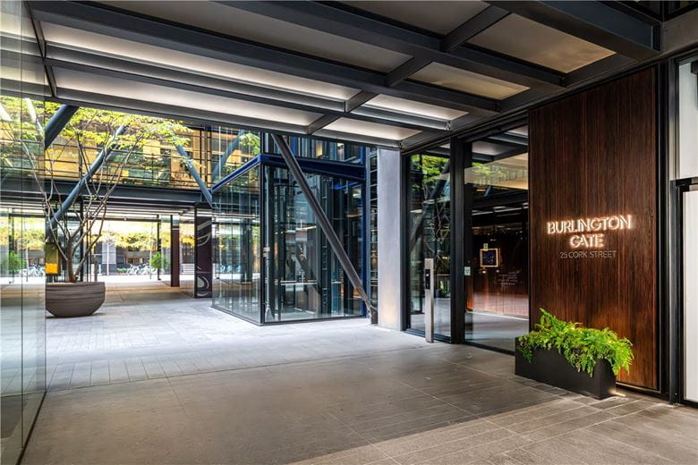 2 bedroom flat, Cork Street, Mayfair W1S - Let Agreed