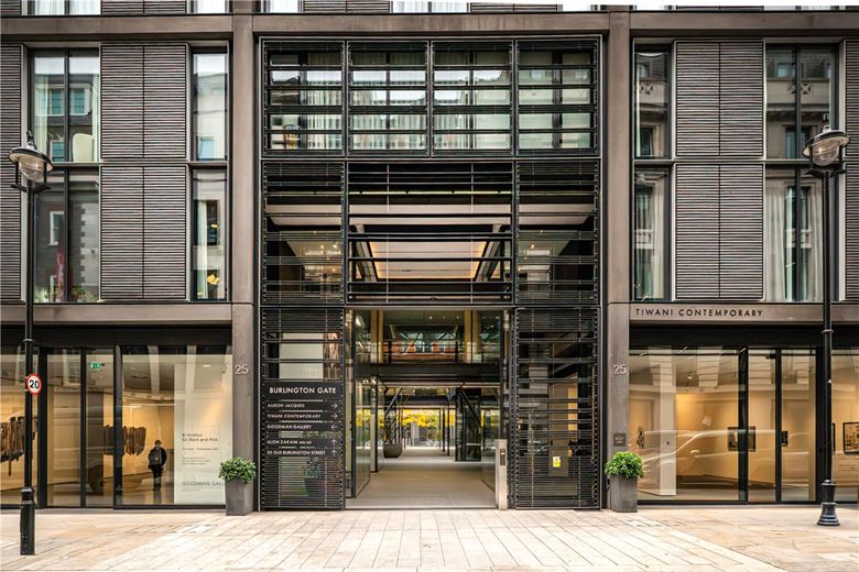 2 bedroom flat, Cork Street, Mayfair W1S - Let Agreed