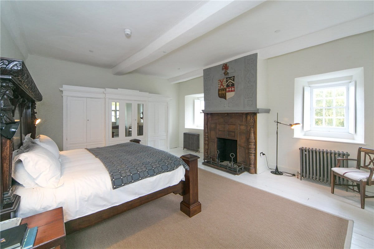 11 bedroom house, Talsarnau, Gwynedd LL47 - Available