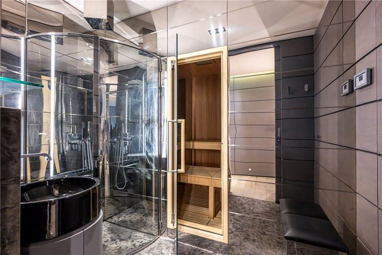 4 bedroom flat, North Row, Mayfair W1K - Available