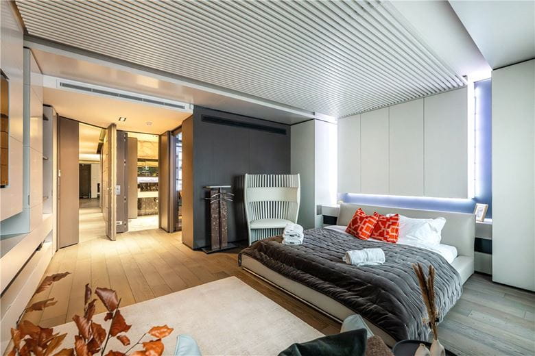 4 bedroom flat, North Row, Mayfair W1K - Available