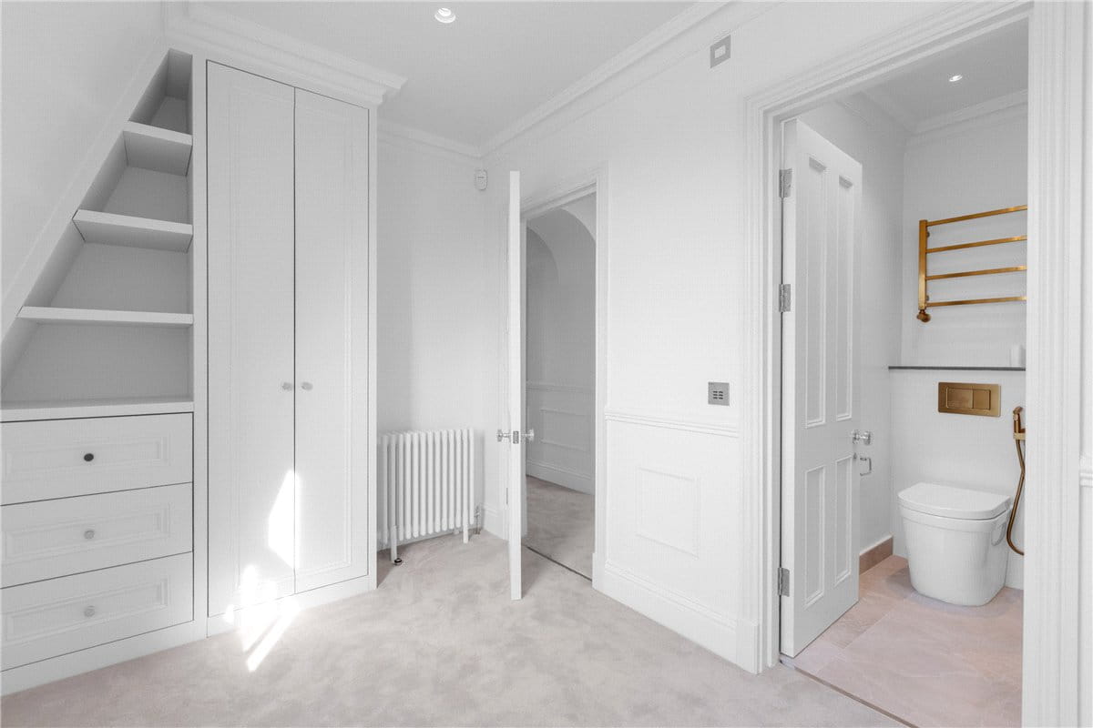 3 bedroom flat, Eaton Place, Belgravia SW1X - Available