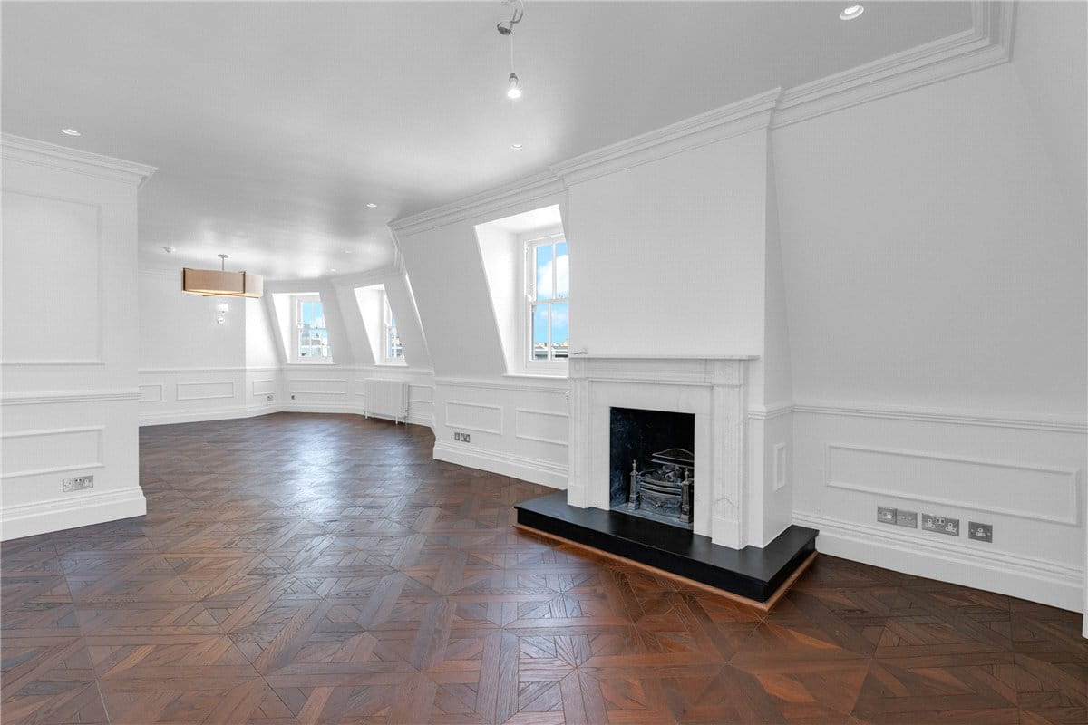 3 bedroom flat, Eaton Place, Belgravia SW1X - Available