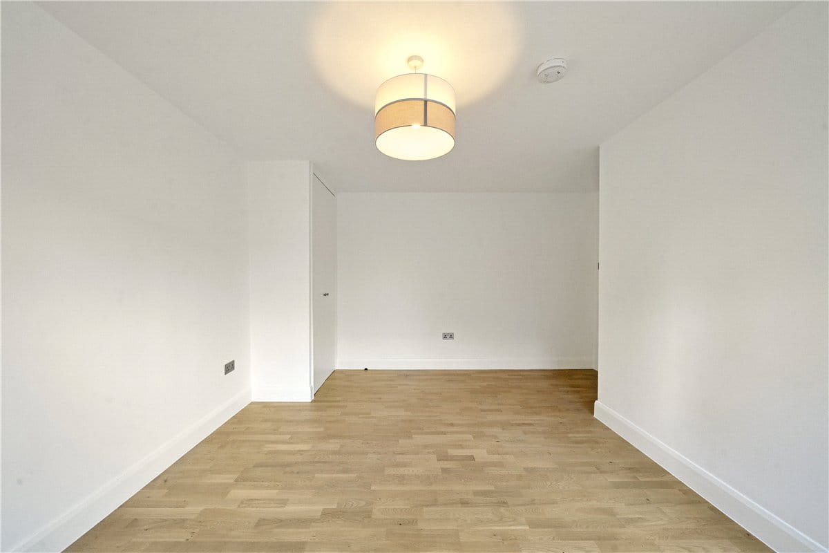 3 bedroom flat, William Mews, London SW1X - Available