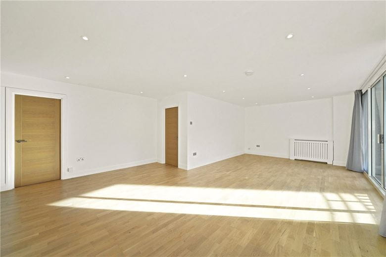 3 bedroom flat, William Mews, London SW1X - Available
