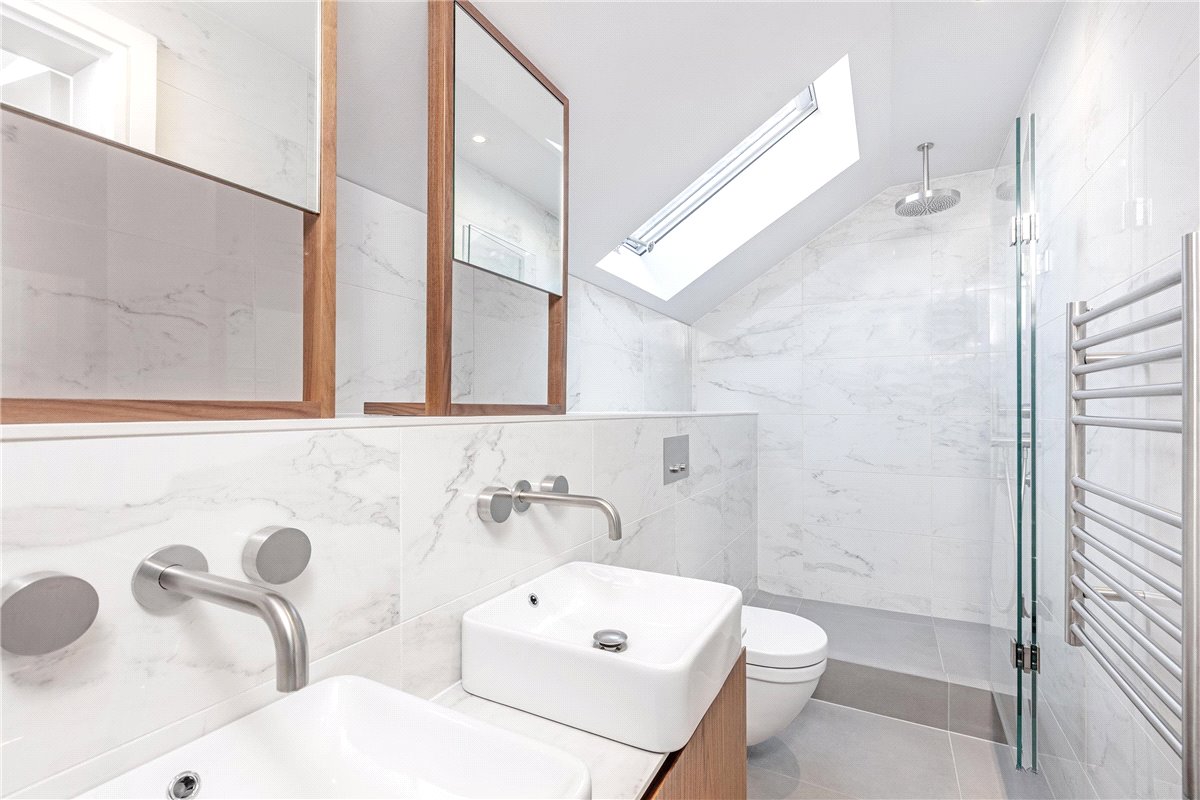 2 bedroom flat, Weymouth Mews, Marylebone W1G - Available