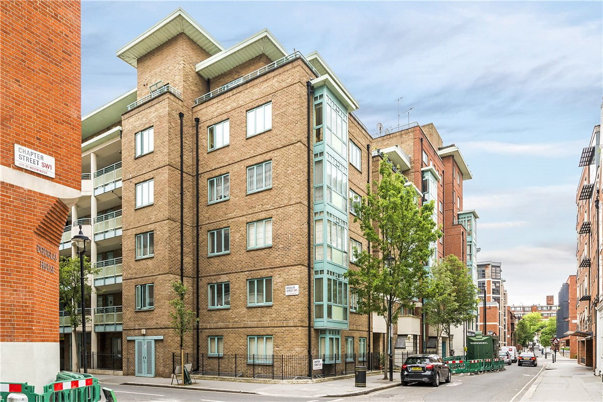 2 bedroom flat, Chapter Street, London SW1P