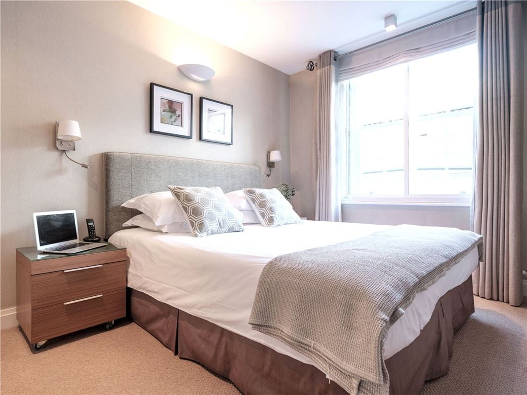 1 bedroom flat, St Christopher's Place, Marylebone W1U - Available