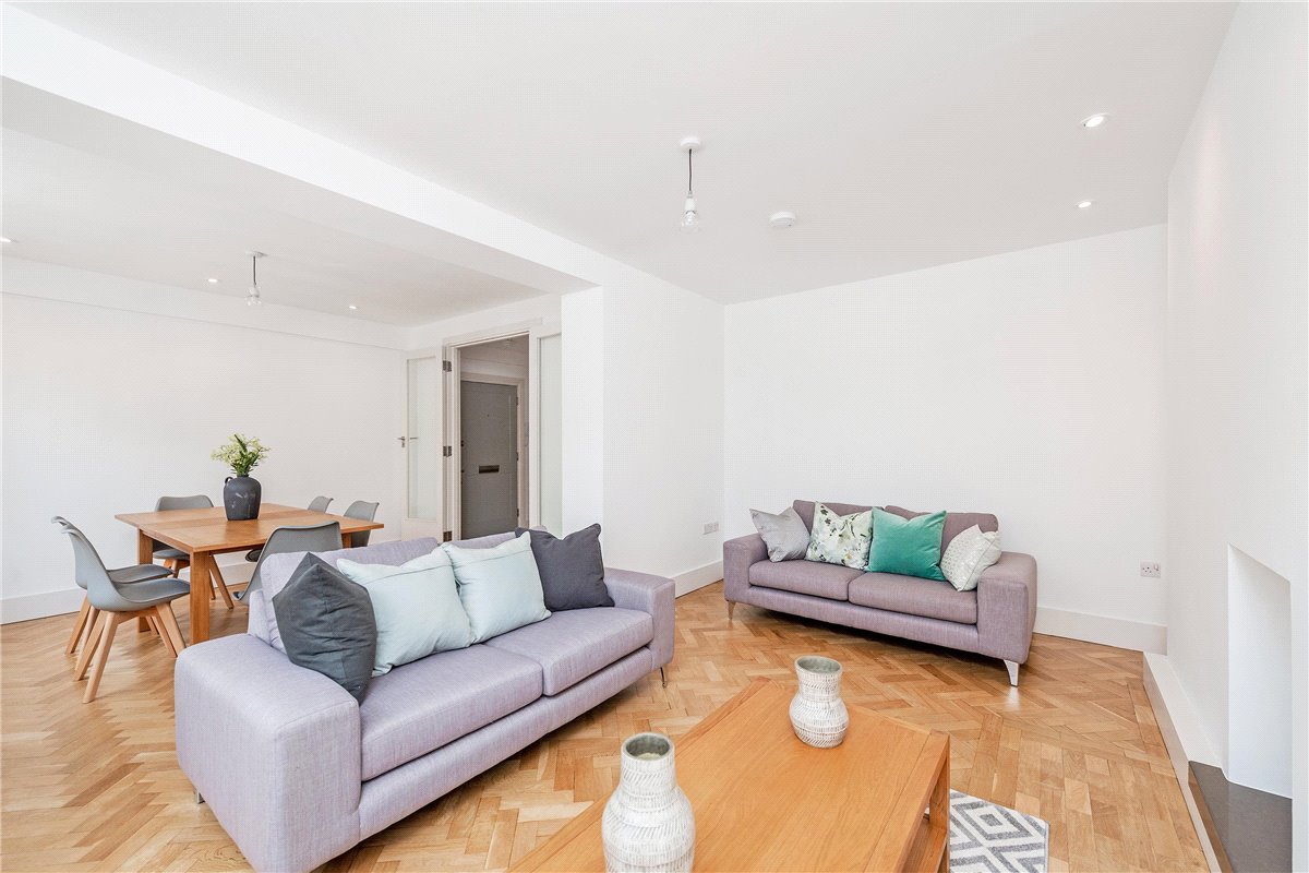 2 bedroom flat, Wimpole Street, Marylebone W1G - Available