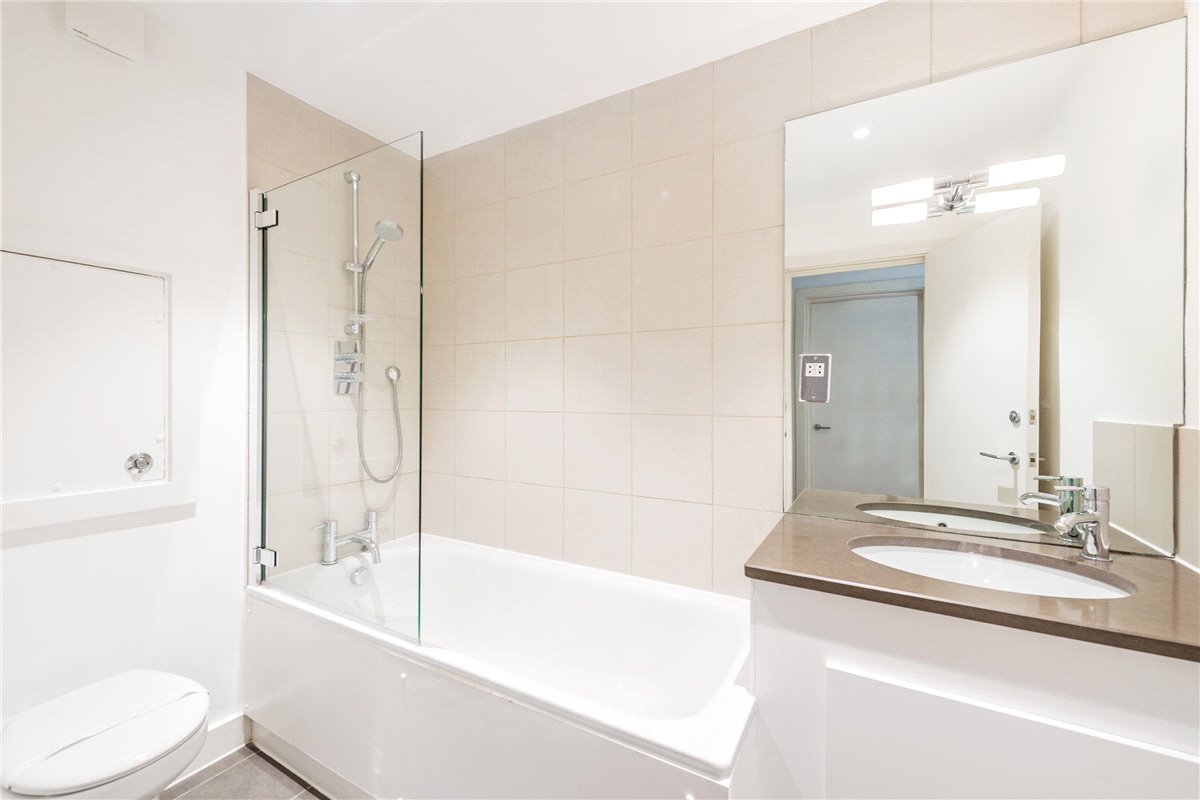 2 bedroom flat, Wimpole Street, Marylebone W1G - Available