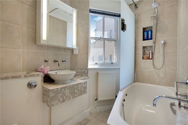 2 bedroom flat, Weymouth Street, Marylebone W1G - Let Agreed
