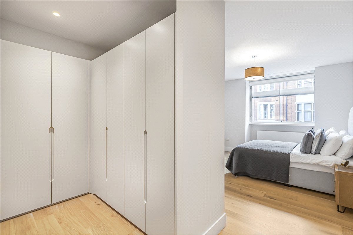 2 bedroom flat, New Cavendish Street, Marylebone W1G - Available