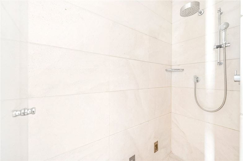 4 bedroom flat, Marylebone Road, Marylebone NW1 - Let Agreed