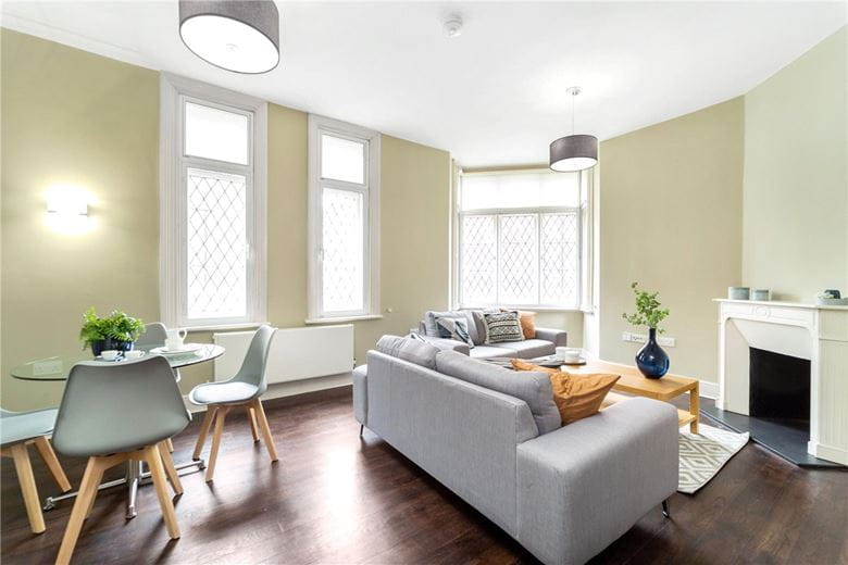 2 bedroom flat, Queen Anne Street, Marylebone W1G - Available