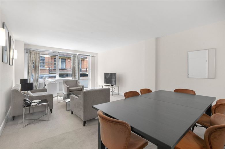 3 bedroom flat, Weymouth Street, Marylebone W1W - Available
