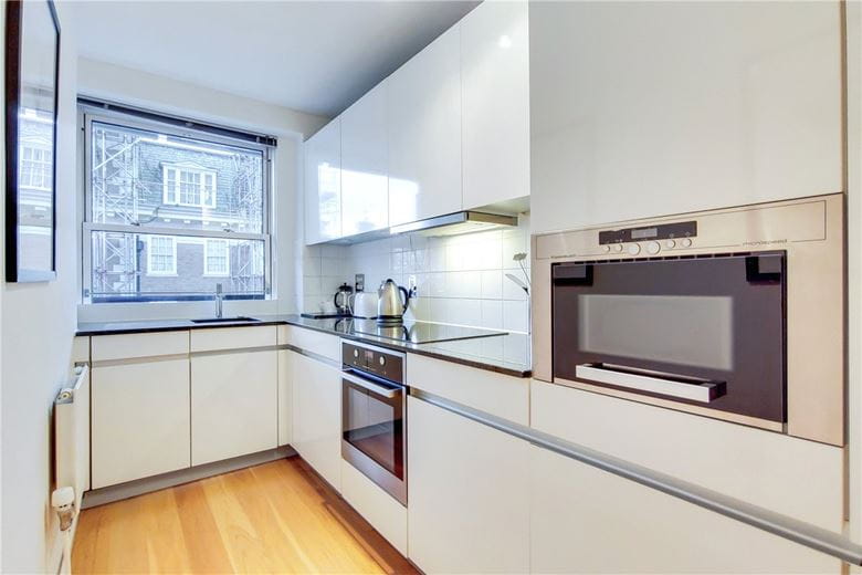 3 bedroom flat, Weymouth Street, Marylebone W1W - Available