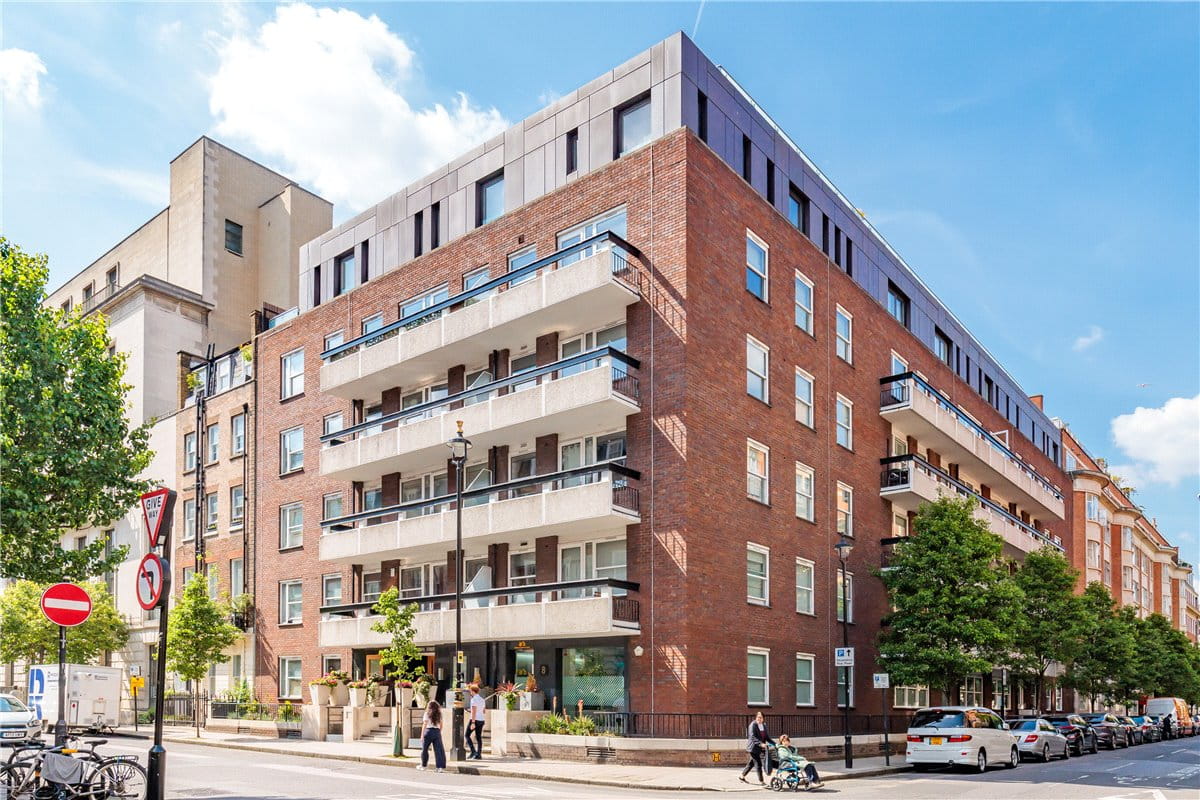 2 bedroom flat, Weymouth Street, London W1W - Available