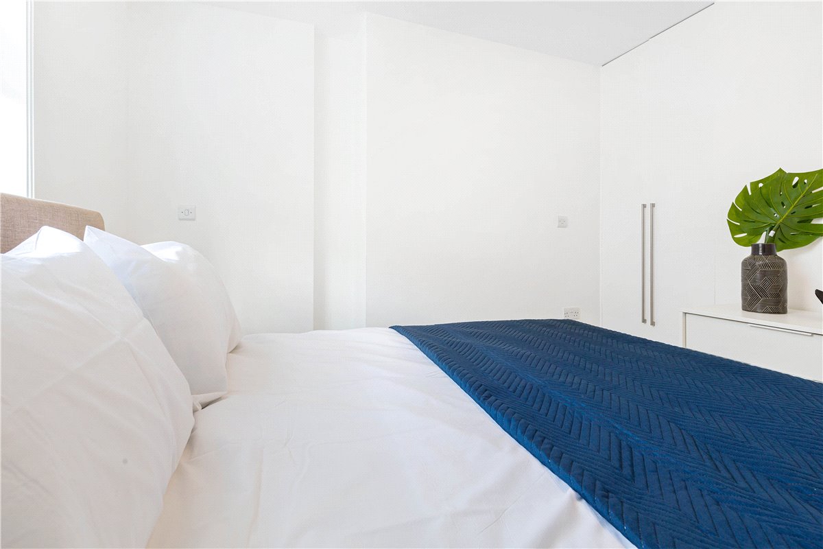 1 bedroom flat, New Cavendish Street, Marylebone W1G - Available