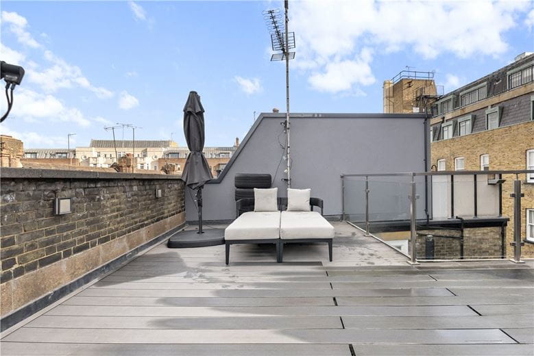 2 bedroom maisonette, Marylebone Street, London W1G - Available