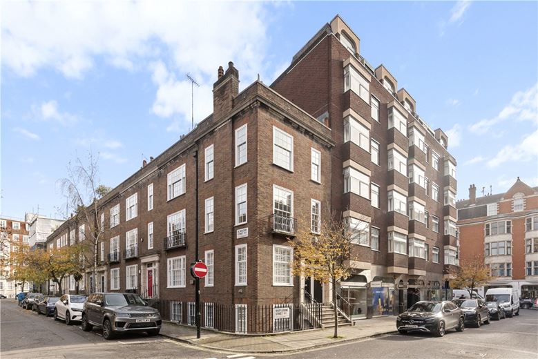 2 bedroom maisonette, Marylebone Street, London W1G - Available