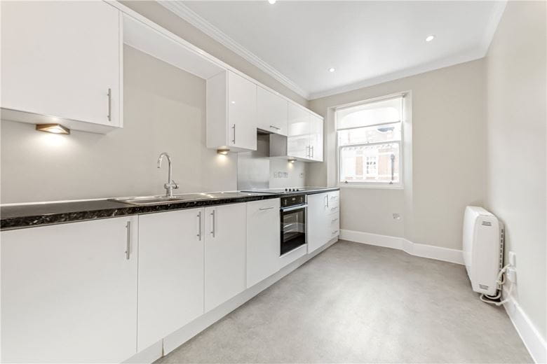 3 bedroom maisonette, Bentinck Street, Marylebone W1U - Let Agreed