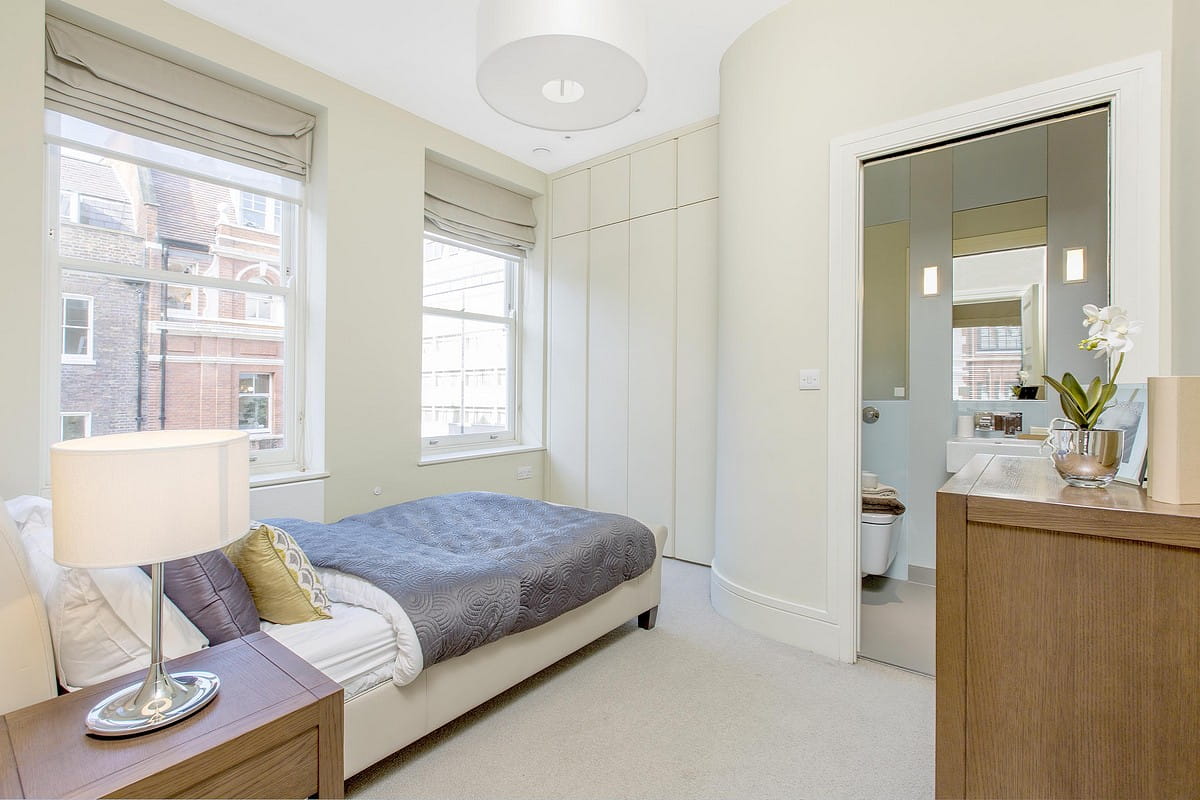 1 bedroom flat, Queen Anne Street, Marylebone W1G - Available