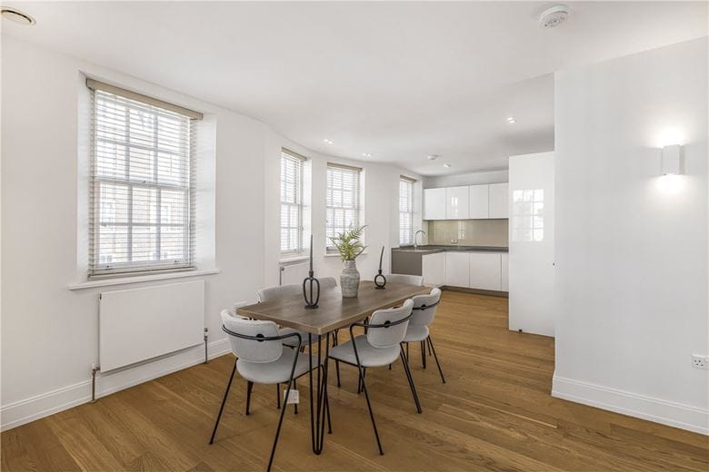 3 bedroom maisonette, Devonshire Street, Marylebone W1G - Let Agreed