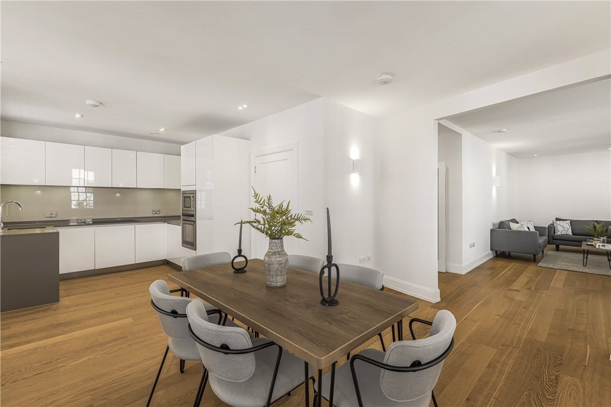 3 bedroom maisonette, Devonshire Street, Marylebone W1G - Let Agreed