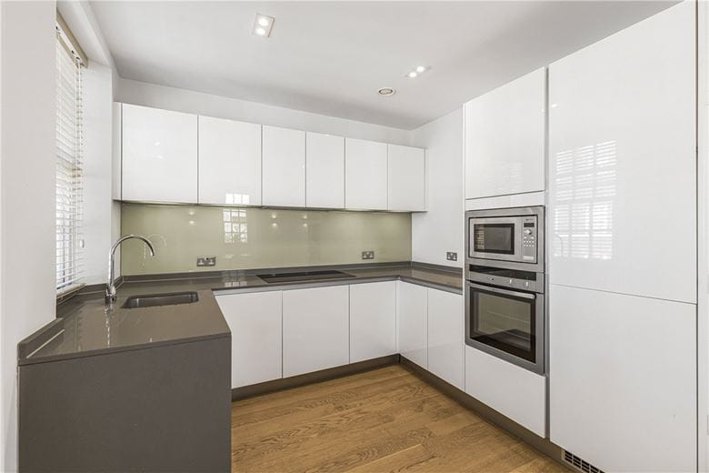 3 bedroom maisonette, Devonshire Street, Marylebone W1G - Let Agreed