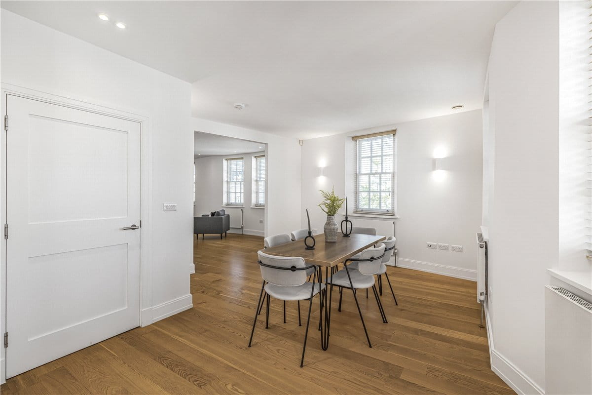 3 bedroom maisonette, Devonshire Street, Marylebone W1G - Let Agreed