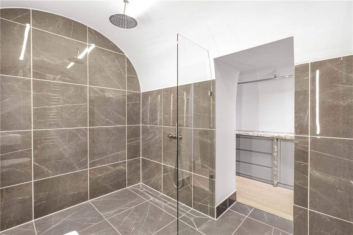 4 bedroom flat, Devonshire Place, Marylebone W1G - Available