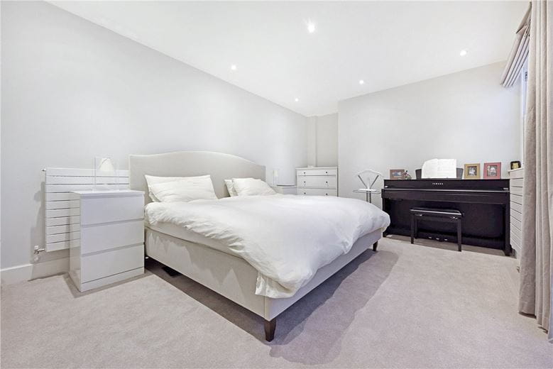 2 bedroom flat, Gloucester Place, Marylebone W1U - Available