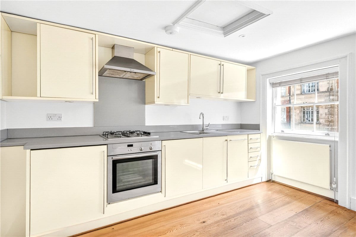 1 bedroom flat, Seymour Street, Marylebone W1H - Available