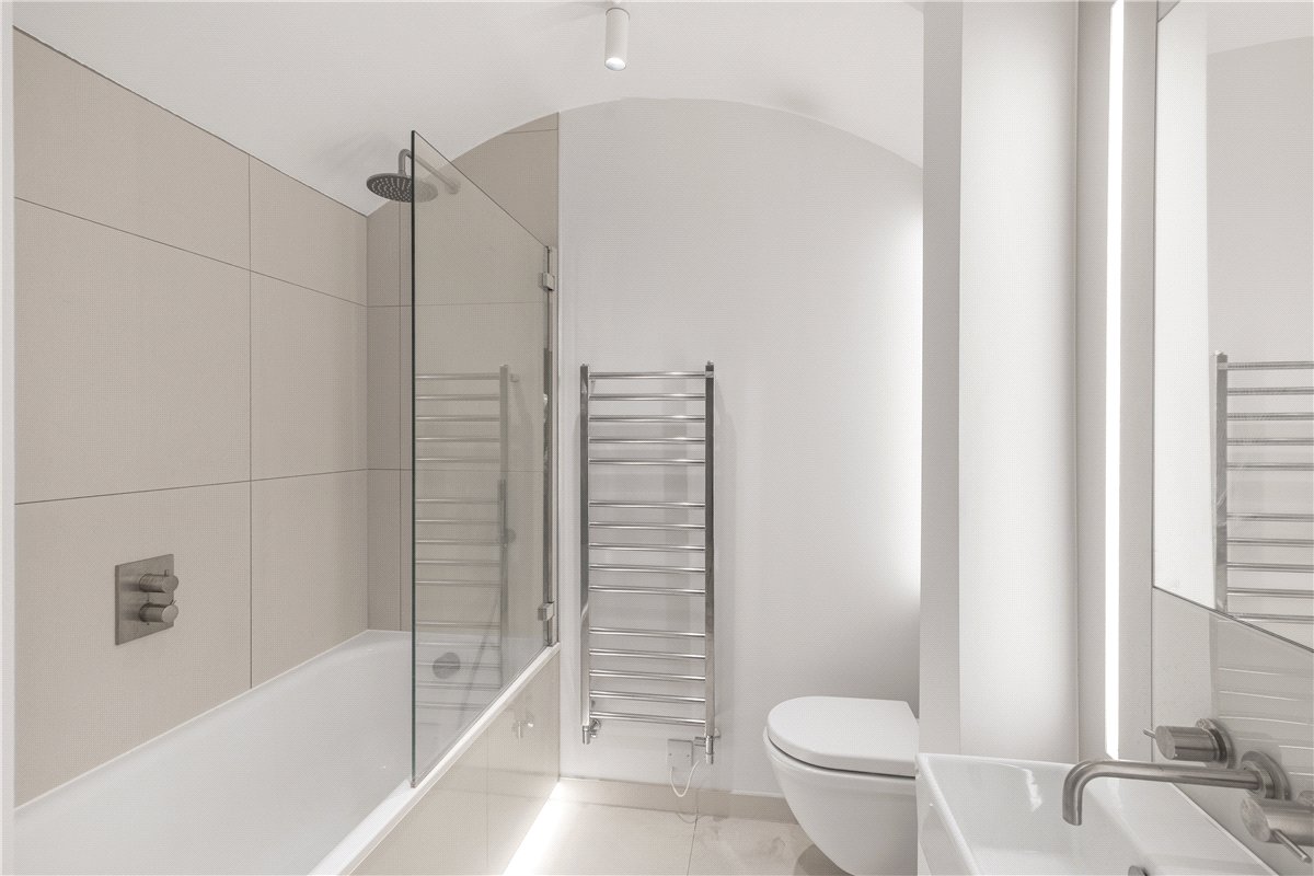 2 bedroom flat, Devonshire Street, Marylebone W1G - Available