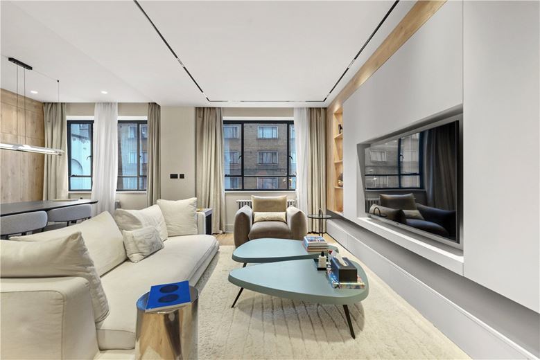 2 bedroom flat, Portland Place, Marylebone W1B - Available